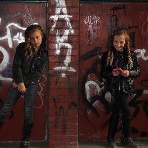 Meet your Posher, Dania